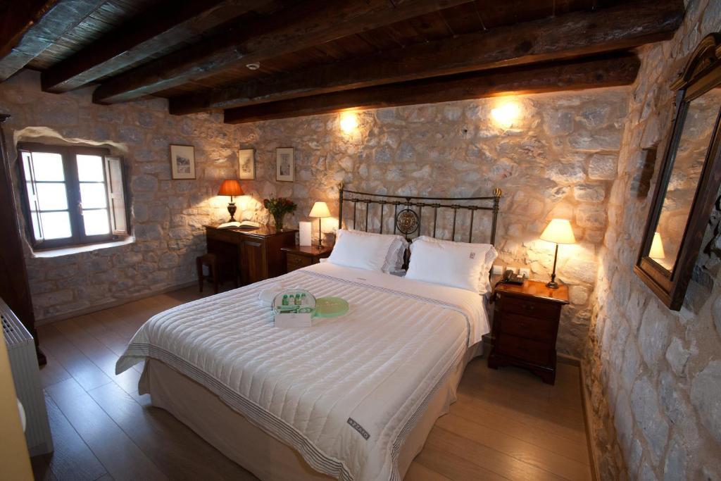 Mavromichalai Otel Liménion Oda fotoğraf