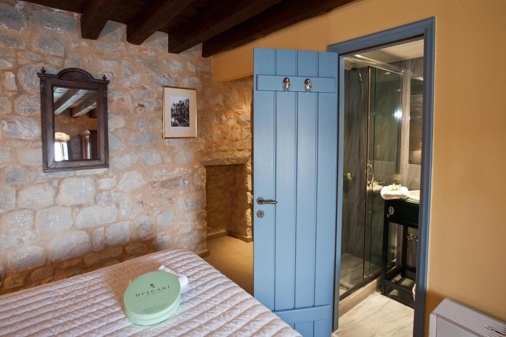 Mavromichalai Otel Liménion Oda fotoğraf