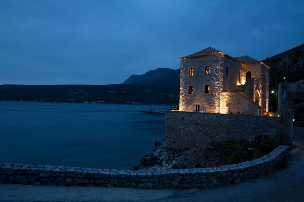 Mavromichalai Otel Liménion Dış mekan fotoğraf